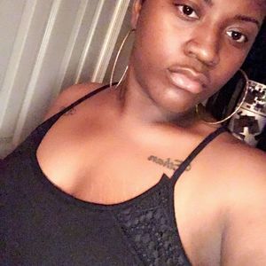 Meet your Posher, Tia